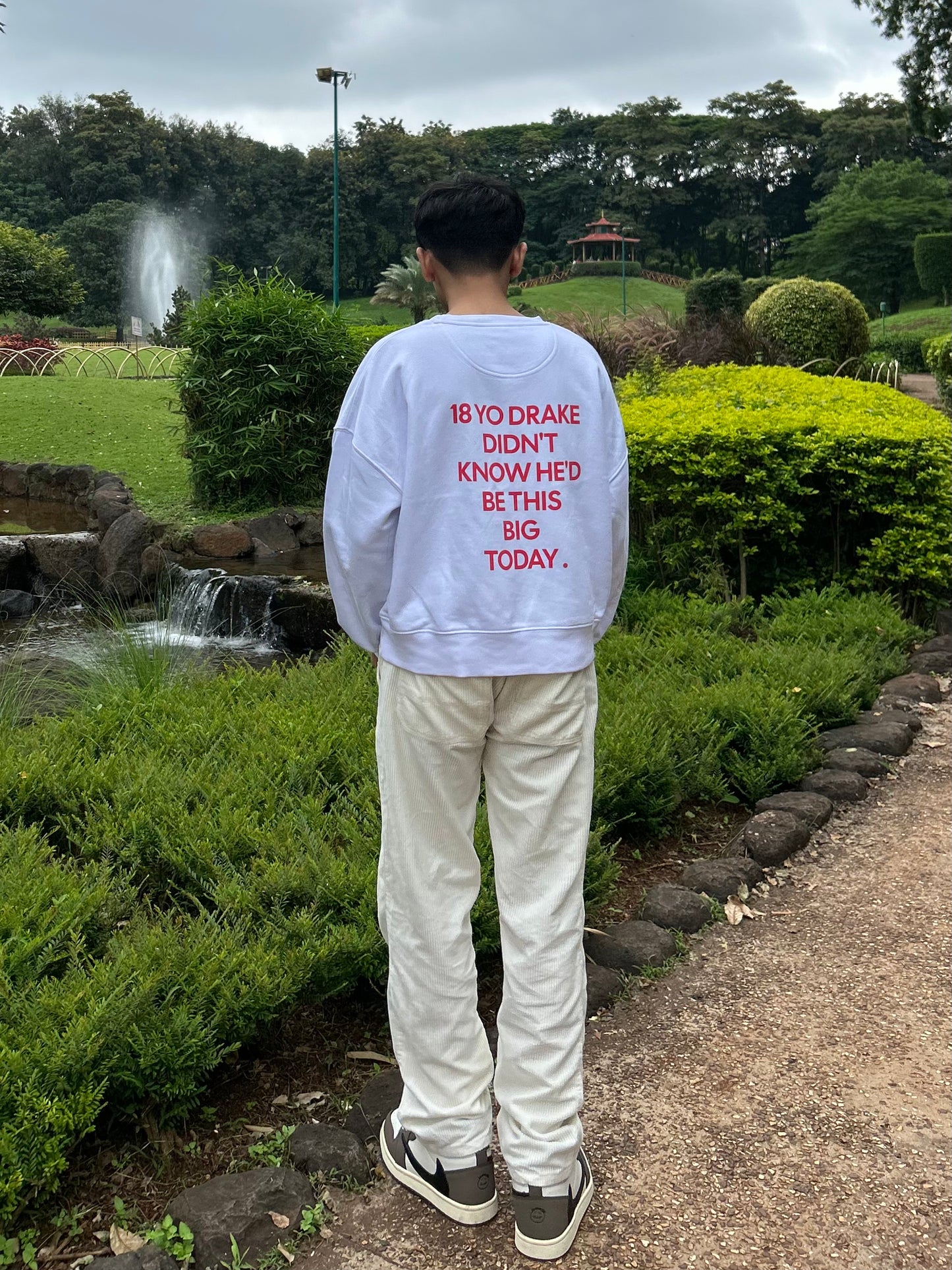 Drake oversized sweatshirt